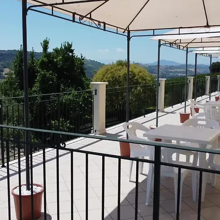 Montemaggio 农家乐 拉佩多纳