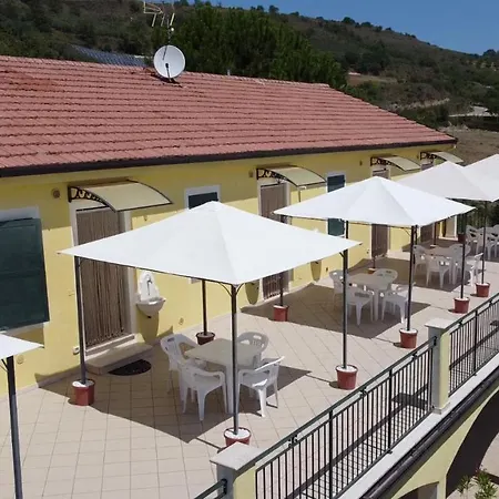 Montemaggio * 拉佩多纳